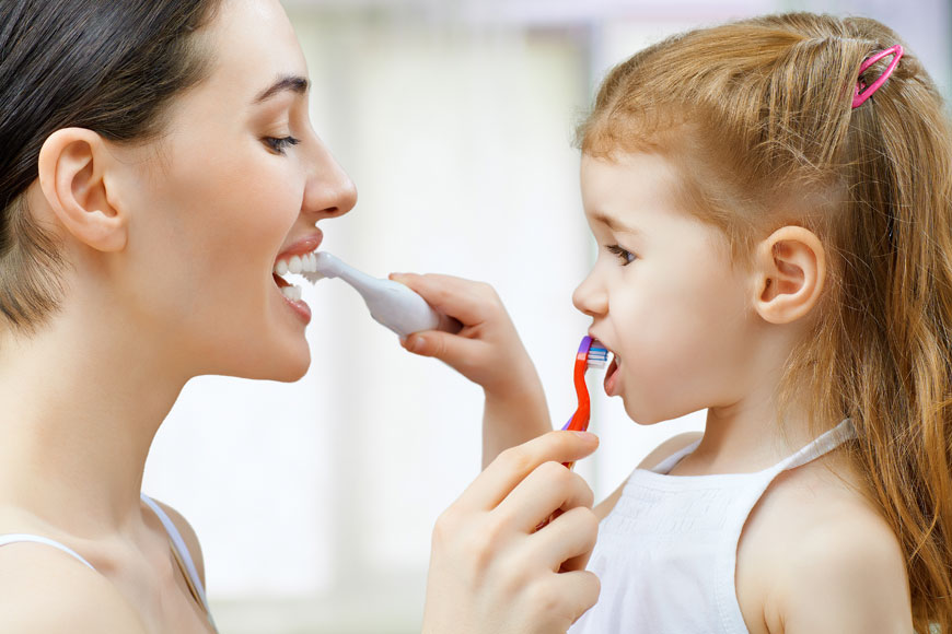 7 Tips To End The Struggles Of Brushing Children's Teeth 7 Tips To End The Struggles Of Brushing Children's Teeth